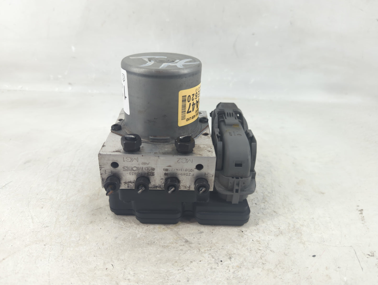 2019-2020 Hyundai Elantra ABS Pump Control Module Replacement P/N:F2589-22900 Fits Fits 2019 2020 OEM Used Auto Parts - Oemu
