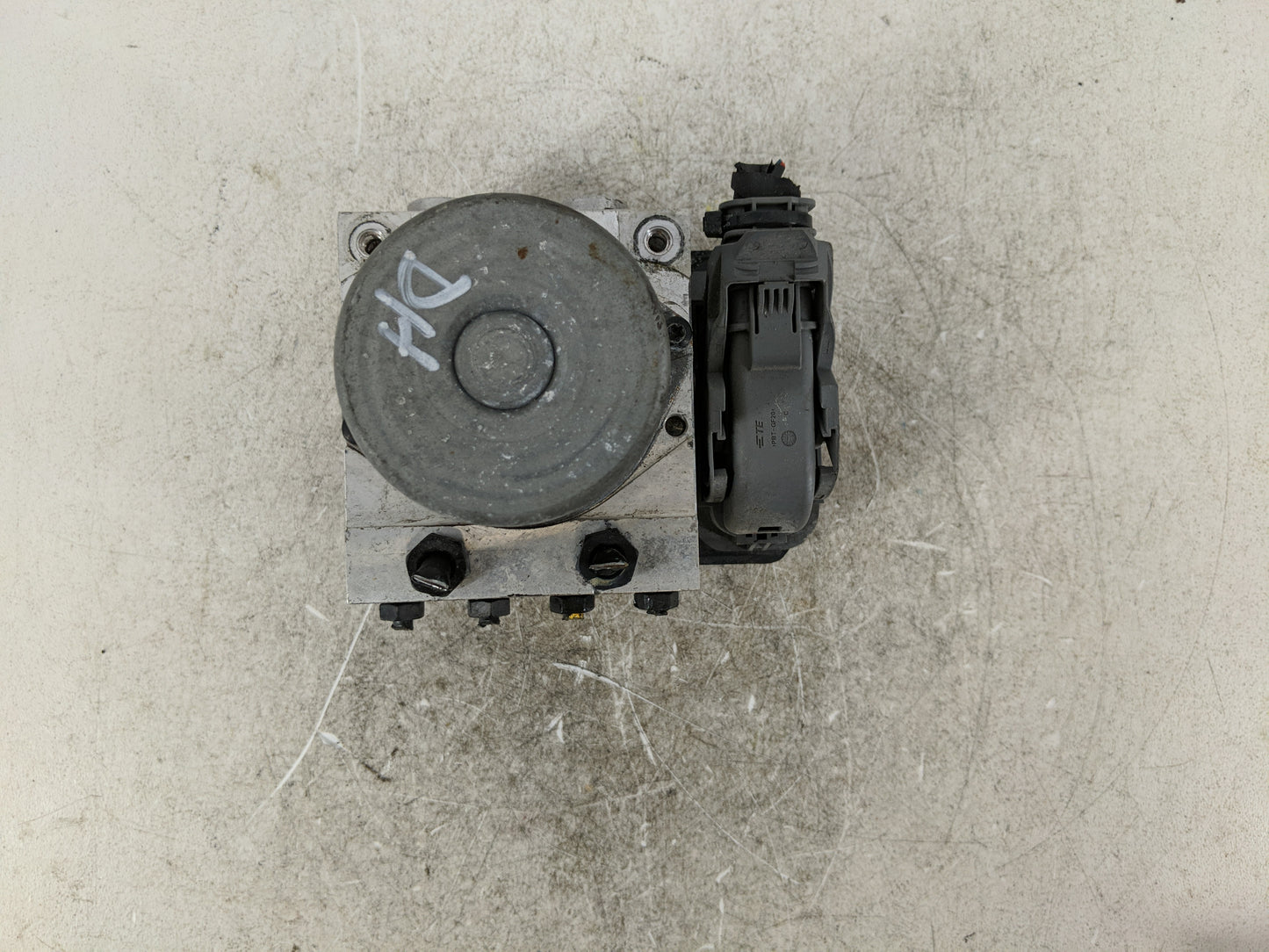 2019-2020 Hyundai Elantra ABS Pump Control Module Replacement P/N:58900-F2620 F2589-32900 Fits Fits 2019 2020 OEM Used Auto 