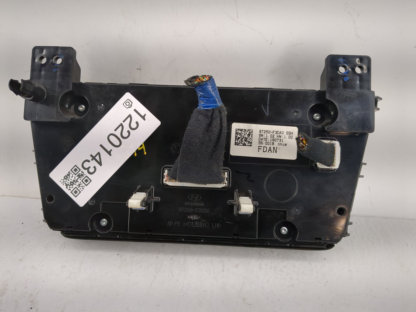 2019-2020 Hyundai Elantra Climate Control Module Temperature AC/Heater Replacement P/N:97250-F3DA0 Fits Fits 2019 2020 OEM U