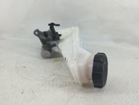 2020-2020 Hyundai Elantra Brake Master Cylinder - Oemusedautoparts1.com