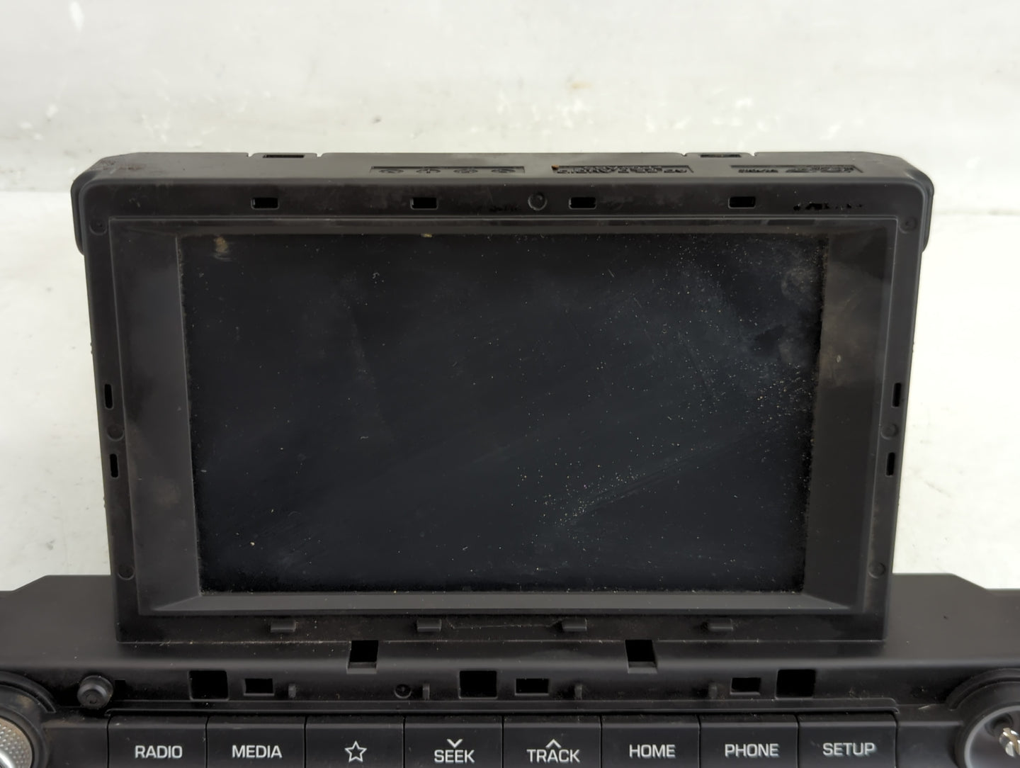 2019-2020 Hyundai Elantra Radio AM FM Cd Player Receiver Replacement P/N:96160-F2UA0SSH Fits Fits 2019 2020 OEM Used Auto Pa