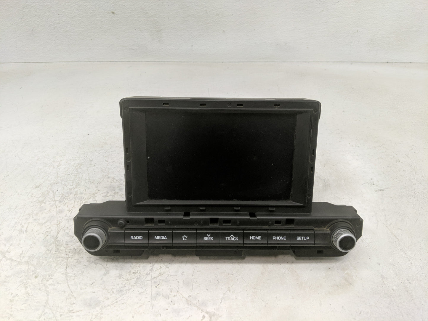 2019-2020 Hyundai Elantra Radio AM FM Cd Player Receiver Replacement P/N:96160-F2UC0SSH Fits Fits 2019 2020 OEM Used Auto Pa