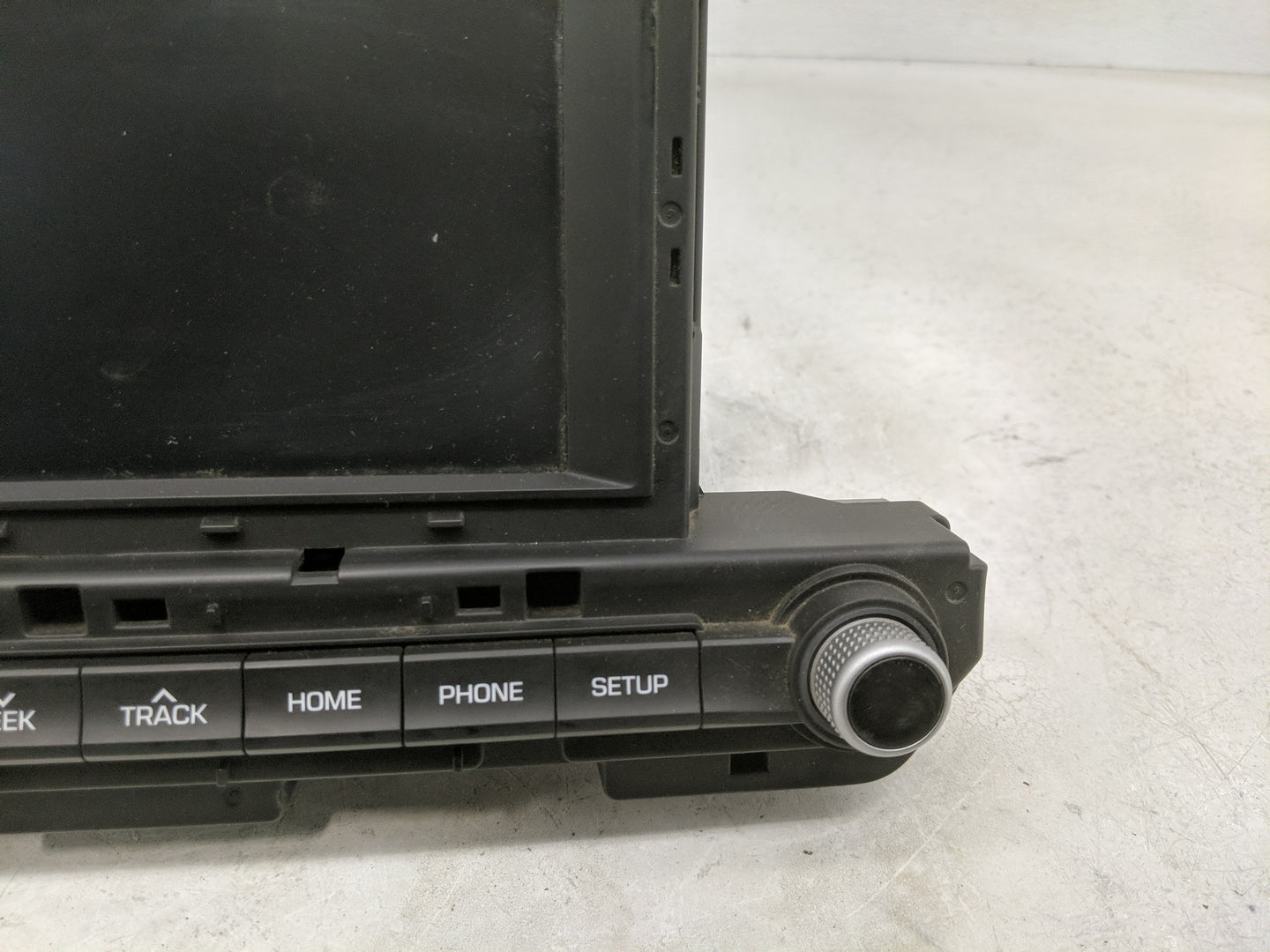 2019-2020 Hyundai Elantra Radio AM FM Cd Player Receiver Replacement P/N:96160-F2UC0SSH Fits Fits 2019 2020 OEM Used Auto Pa