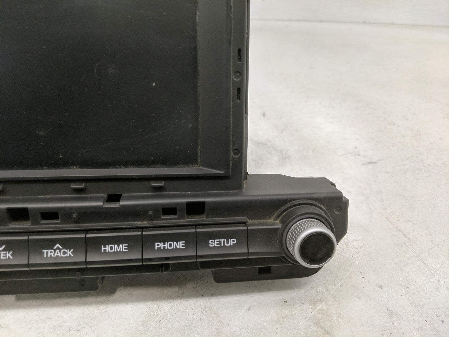 2019-2020 Hyundai Elantra Radio AM FM Cd Player Receiver Replacement P/N:96160-F2UC0SSH Fits Fits 2019 2020 OEM Used Auto Pa