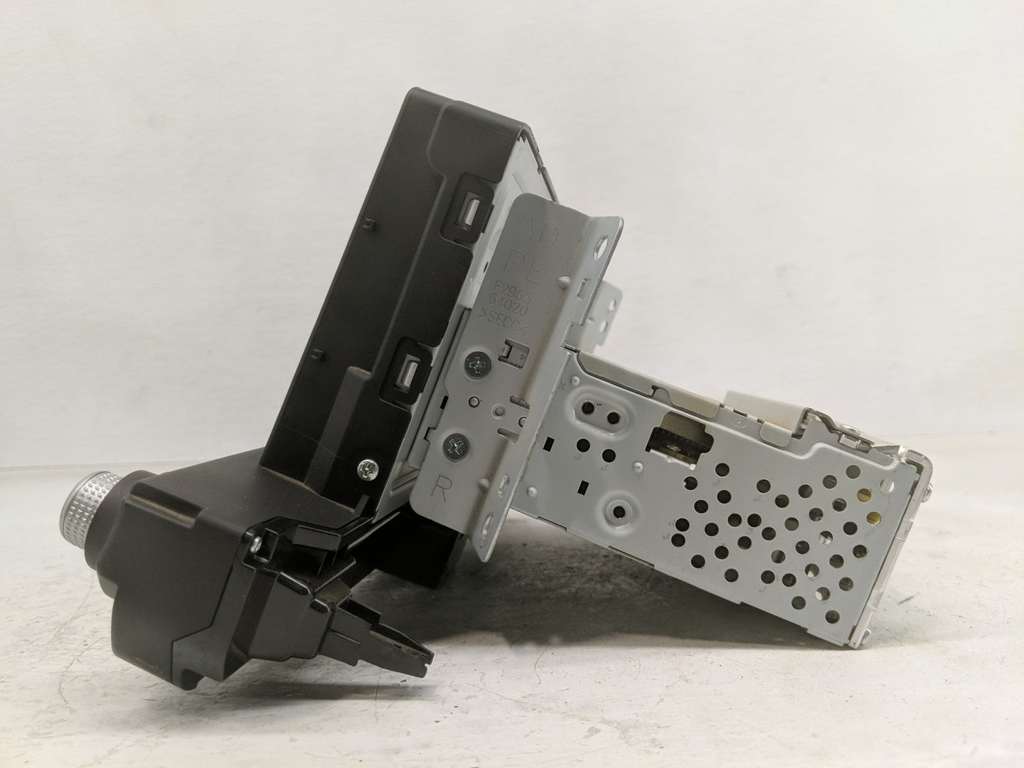 2019-2020 Hyundai Elantra Radio AM FM Cd Player Receiver Replacement P/N:96160-F2UC0SSH Fits Fits 2019 2020 OEM Used Auto Pa