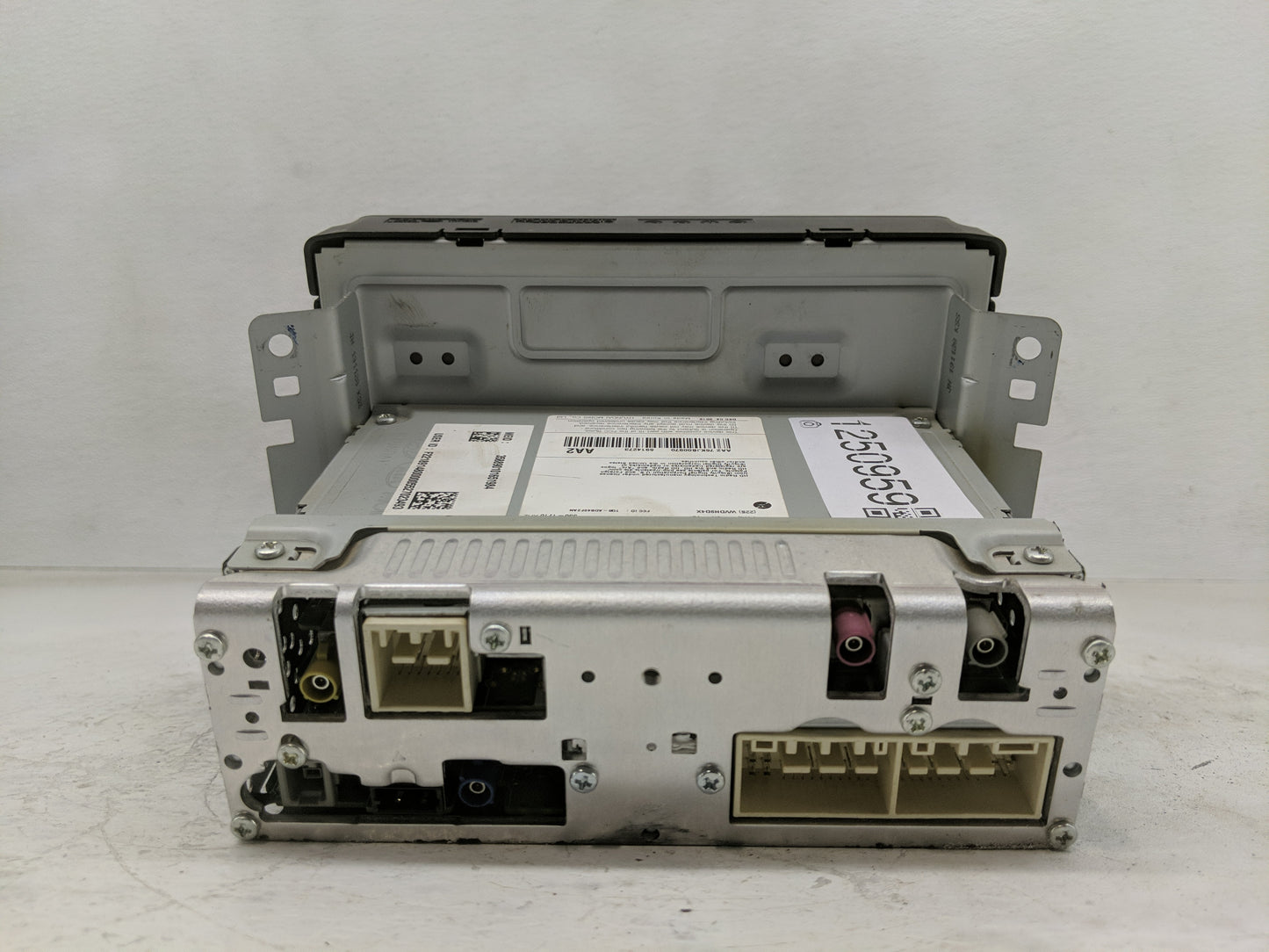 2019-2020 Hyundai Elantra Radio AM FM Cd Player Receiver Replacement P/N:96160-F2UC0SSH Fits Fits 2019 2020 OEM Used Auto Pa