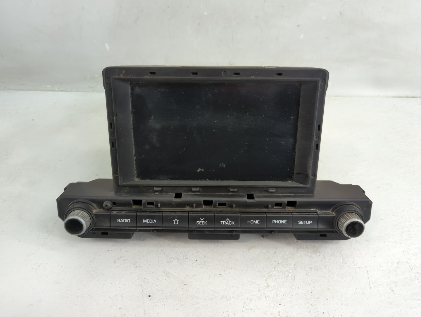 2019-2020 Hyundai Elantra Radio AM FM Cd Player Receiver Replacement P/N:96160-F2UA0SSH Fits Fits 2019 2020 OEM Used Auto Pa