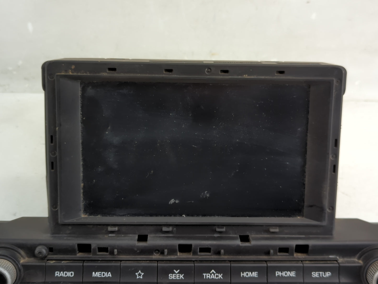 2019-2020 Hyundai Elantra Radio AM FM Cd Player Receiver Replacement P/N:96160-F2UA0SSH Fits Fits 2019 2020 OEM Used Auto Pa