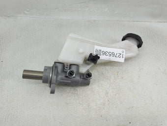compare product 2020-2020 Hyundai Elantra Brake Master Cylinder 1276536
