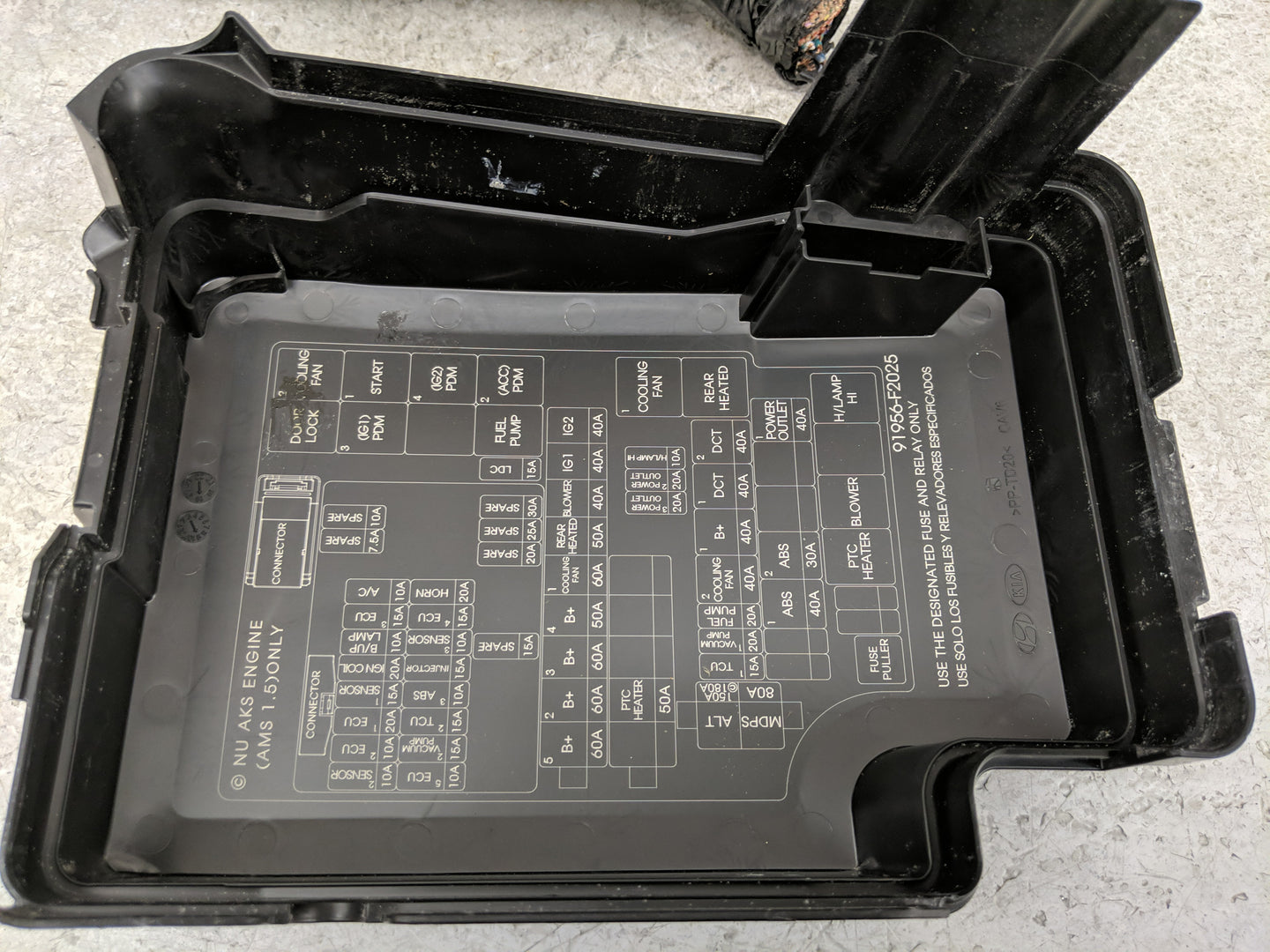 2019-2020 Hyundai Elantra Fusebox Fuse Box Panel Relay Module P/N:91956-F2025 Fits Fits 2019 2020 OEM Used Auto Parts - Oemu