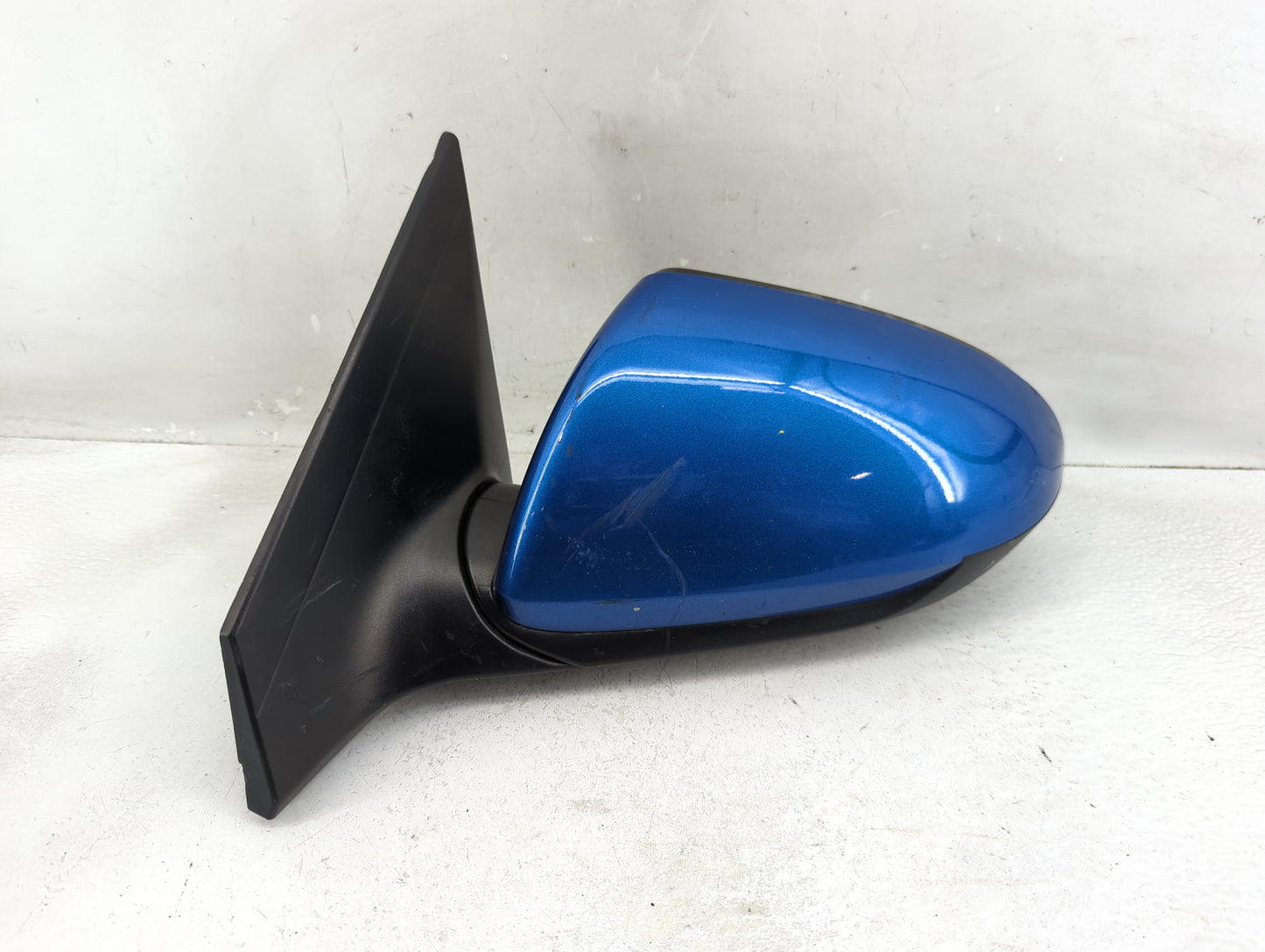 2017-2020 Hyundai Elantra Driver Side View Mirror - Left Door Mirror OEM Used - Oemusedautoparts1.com