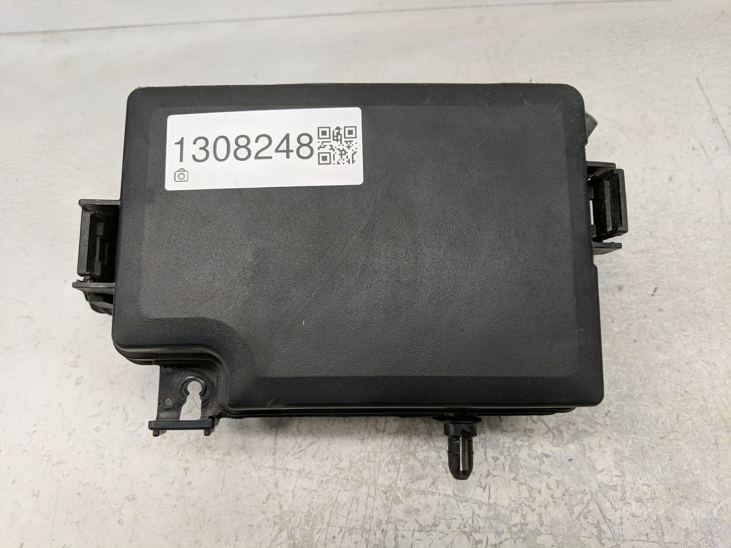 2019-2020 Hyundai Elantra Fusebox Fuse Box Panel Relay Module P/N:91210F3240AA 91956-F2025 Fits Fits 2019 2020 OEM Used Auto