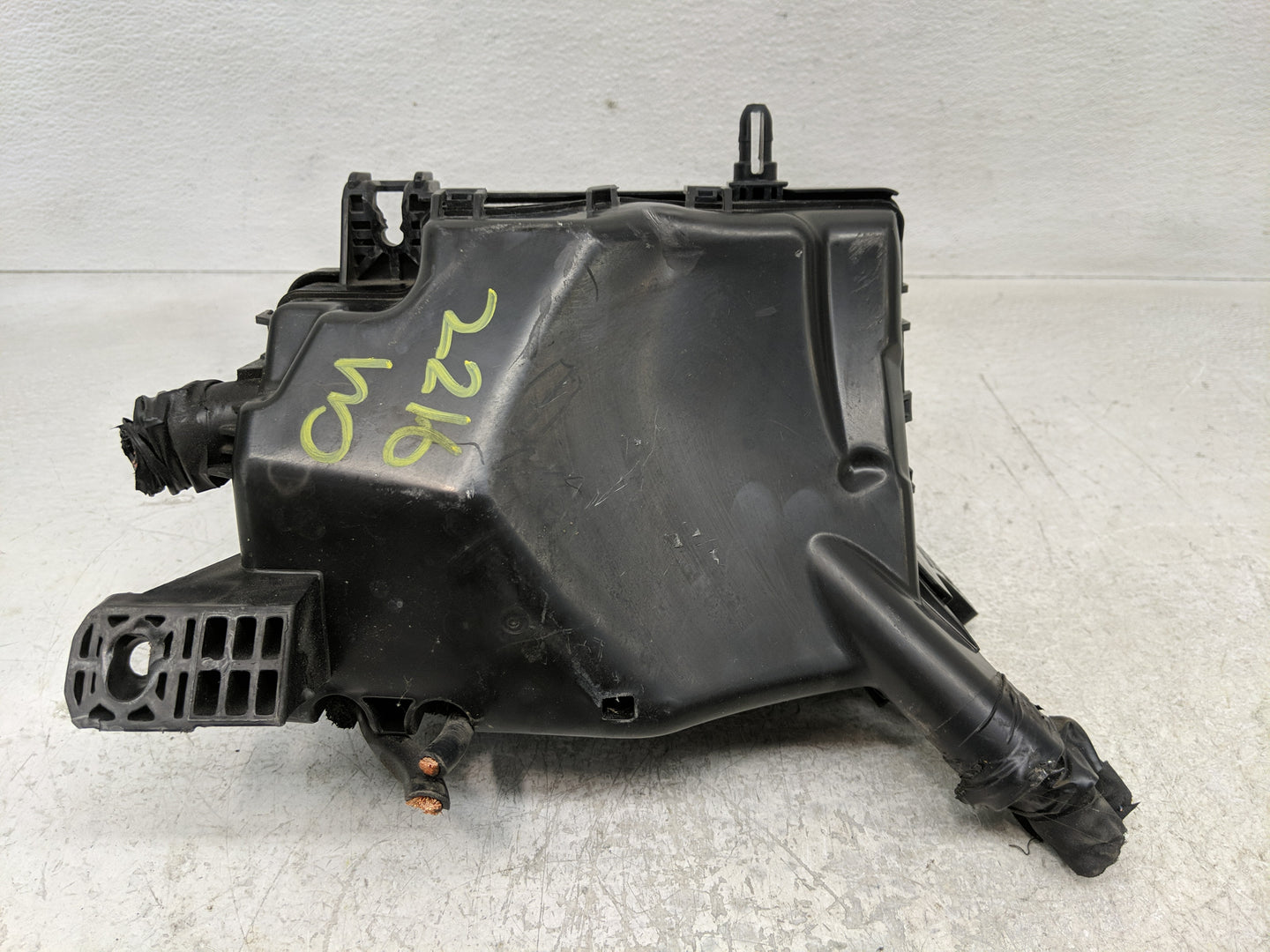 2019-2020 Hyundai Elantra Fusebox Fuse Box Panel Relay Module P/N:91210F3240AA 91956-F2025 Fits Fits 2019 2020 OEM Used Auto