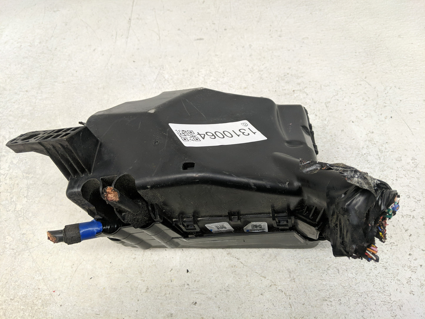 2019-2020 Hyundai Elantra Fusebox Fuse Box Panel Relay Module P/N:91956-F2025 Fits Fits 2019 2020 OEM Used Auto Parts - Oemu