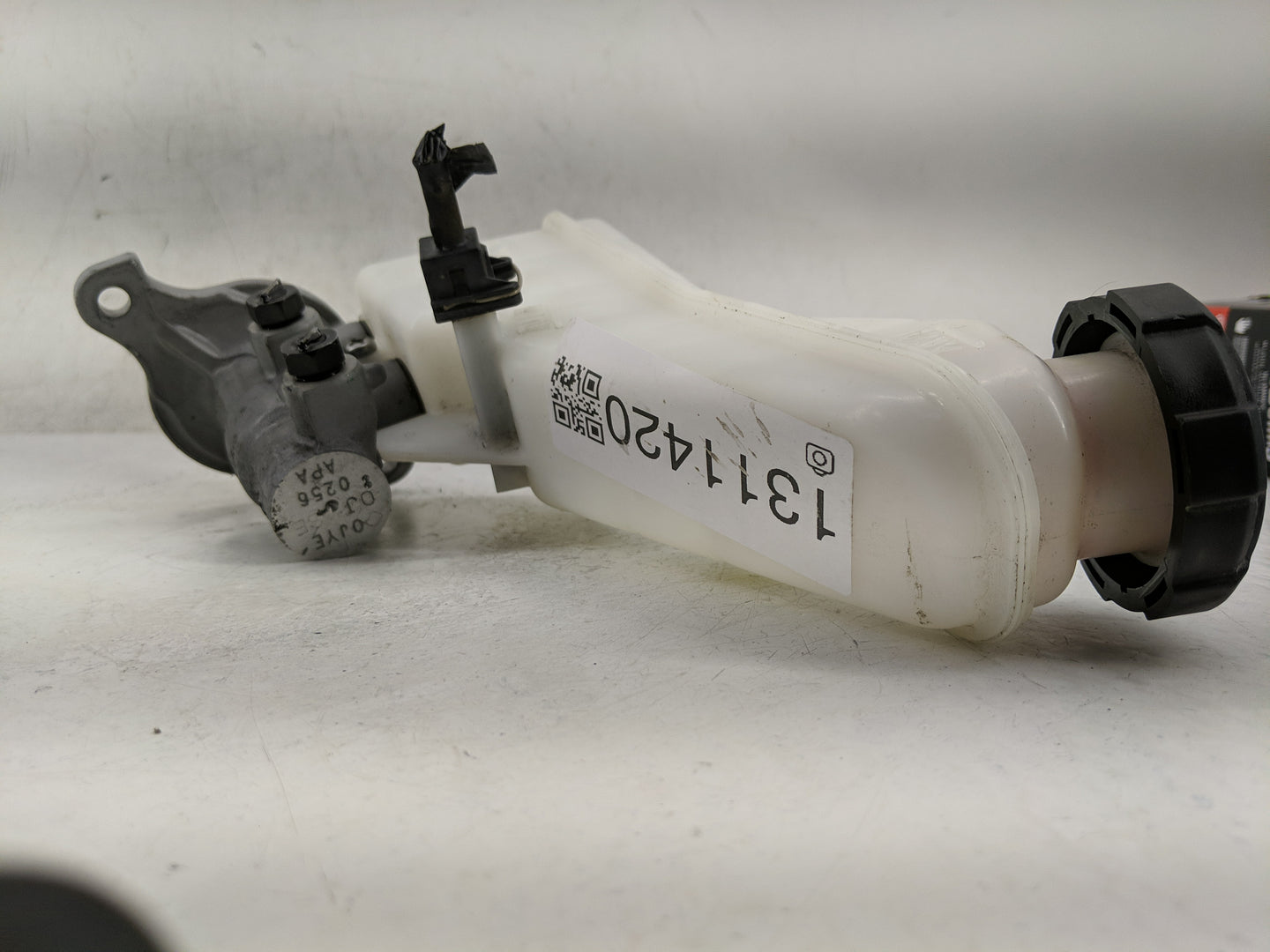 2020-2020 Hyundai Elantra Brake Master Cylinder - Oemusedautoparts1.com