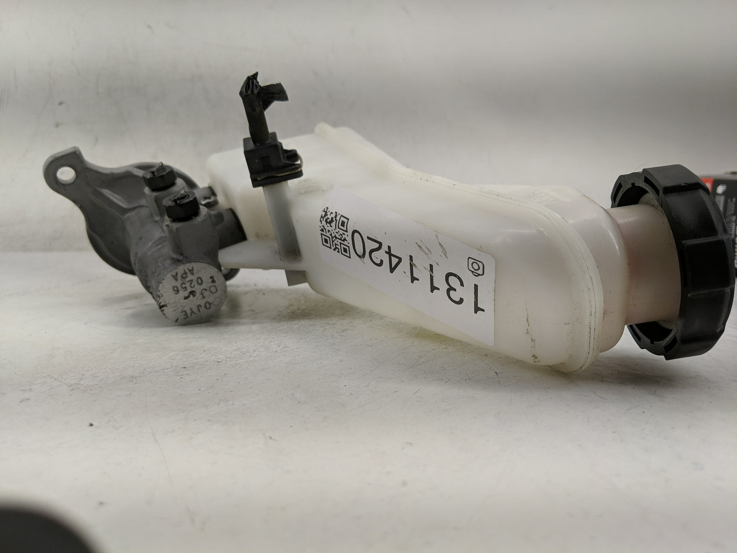 2020-2020 Hyundai Elantra Brake Master Cylinder - Oemusedautoparts1.com