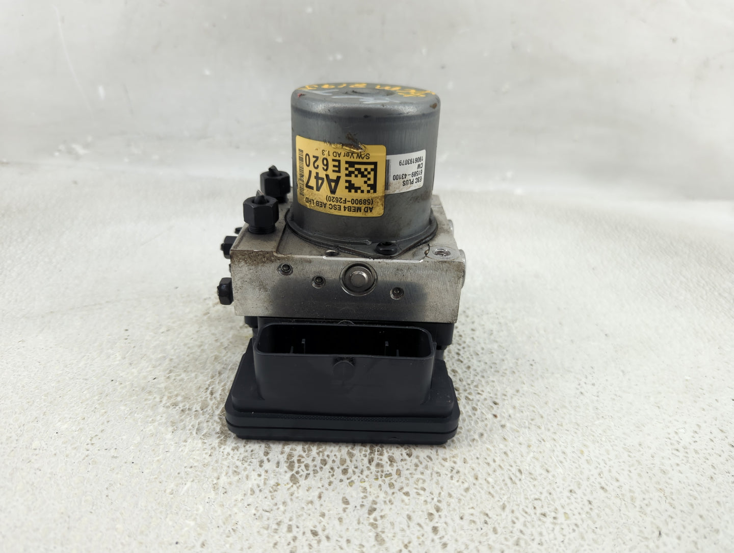 2019-2020 Hyundai Elantra ABS Pump Control Module Replacement P/N:61589-43100 58900-F2620 Fits Fits 2019 2020 OEM Used Auto 