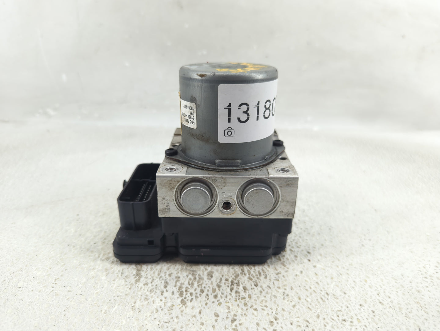 2019-2020 Hyundai Elantra ABS Pump Control Module Replacement P/N:61589-43100 58900-F2620 Fits Fits 2019 2020 OEM Used Auto 