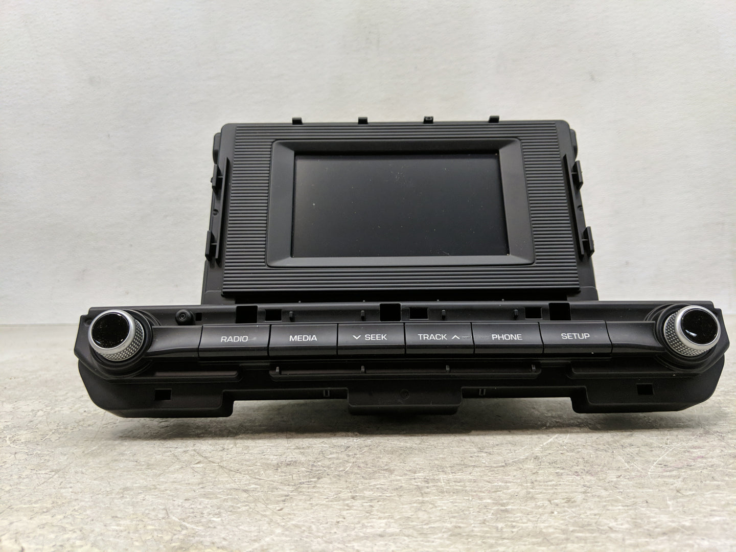 2019-2020 Hyundai Elantra Radio AM FM Cd Player Receiver Replacement P/N:96180F2UA0SSH Fits Fits 2019 2020 OEM Used Auto Par