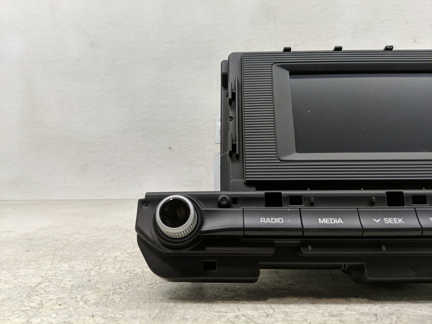 2019-2020 Hyundai Elantra Radio AM FM Cd Player Receiver Replacement P/N:96180F2UA0SSH Fits Fits 2019 2020 OEM Used Auto Par