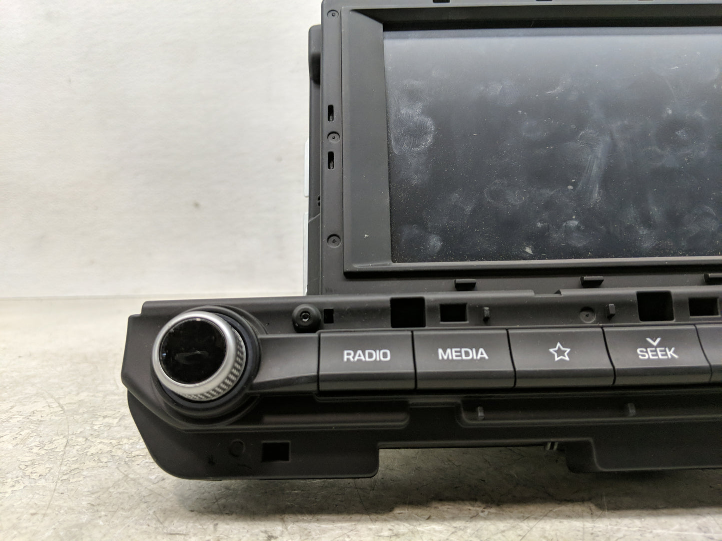 2019-2020 Hyundai Elantra Radio AM FM Cd Player Receiver Replacement P/N:96160-F2UA0SSH Fits Fits 2019 2020 OEM Used Auto Pa