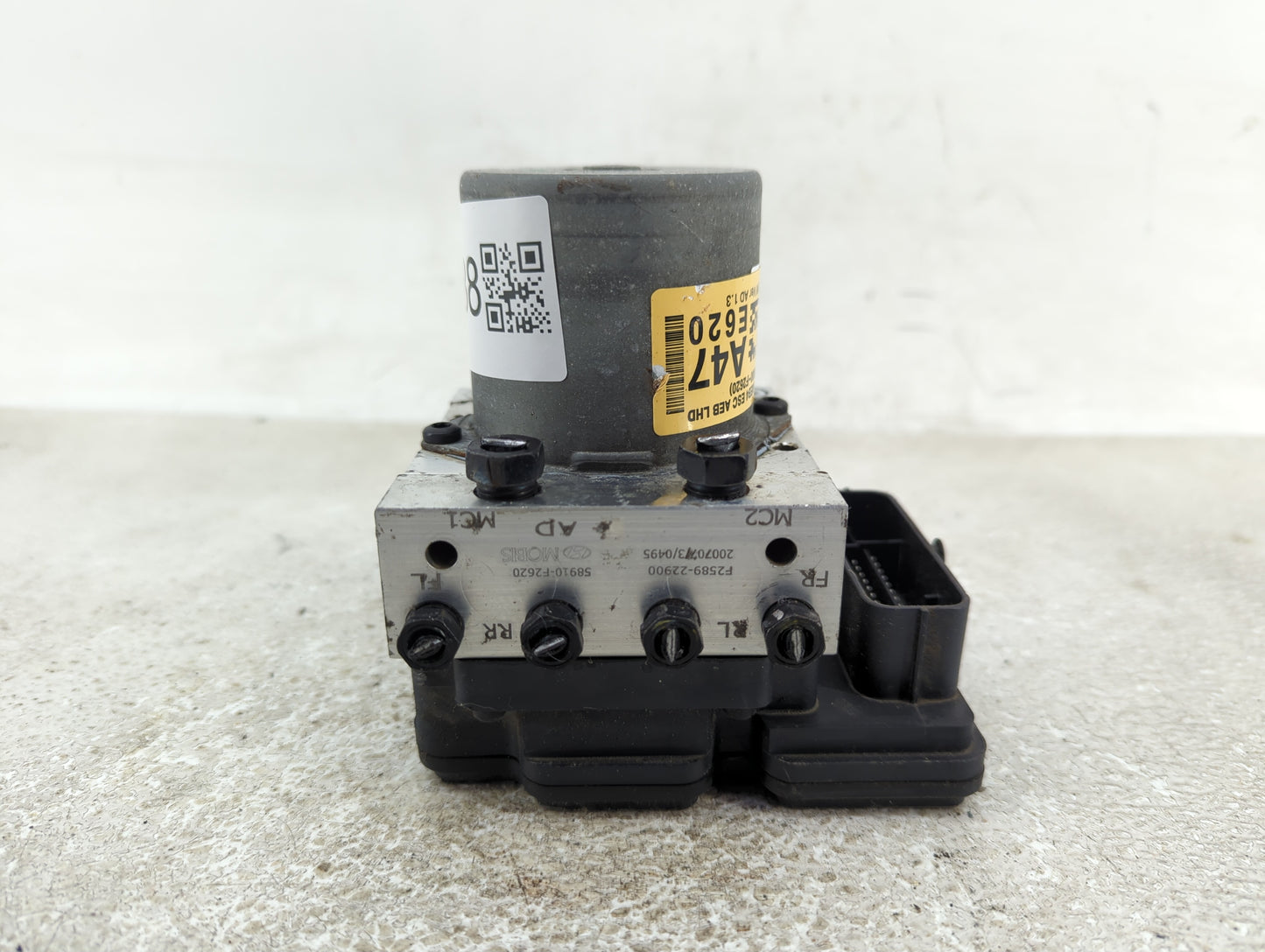 2019-2020 Hyundai Elantra ABS Pump Control Module Replacement P/N:61589-43100 58900-F2620 Fits Fits 2019 2020 OEM Used Auto 