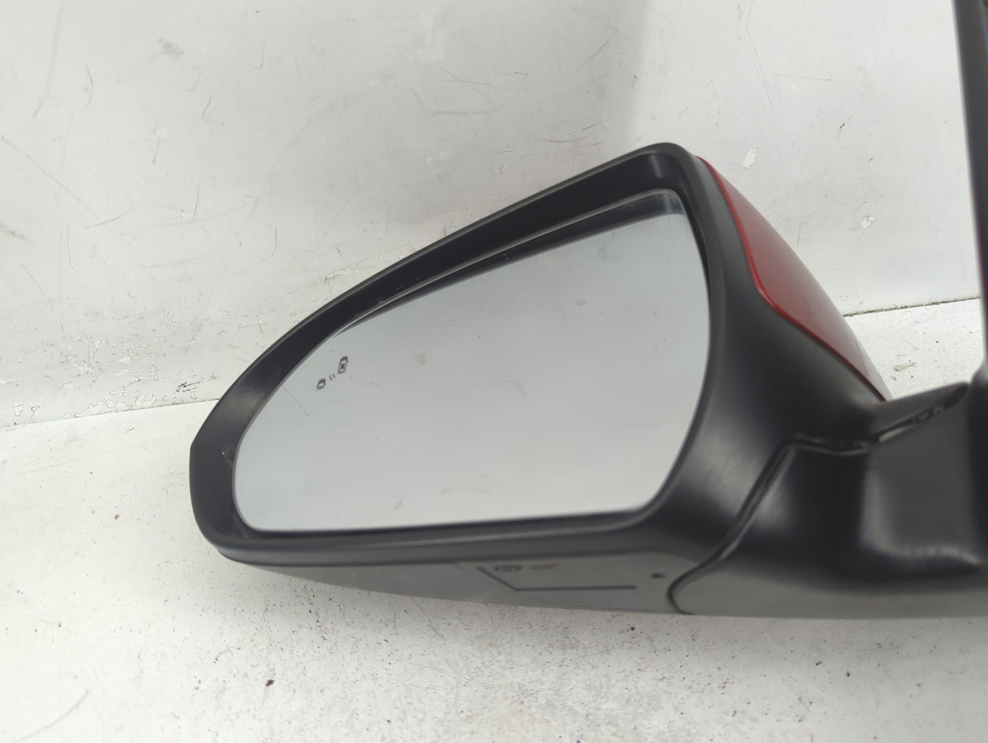 2017-2020 Hyundai Elantra Driver Side View Mirror - Left Door Mirror OEM Used - Oemusedautoparts1.com