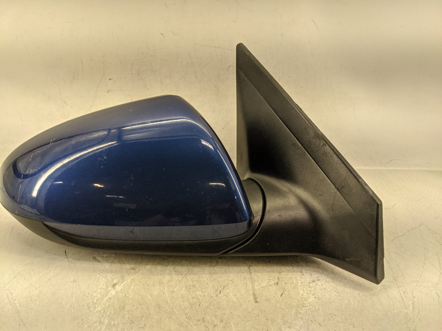2017-2020 Hyundai Elantra Passenger Side View Mirror - Right Door Mirror OEM Used - Oemusedautoparts1.com
