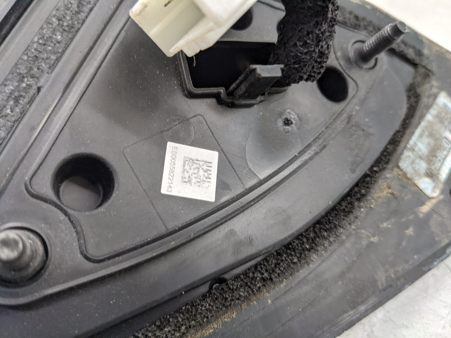 2017-2020 Hyundai Elantra Passenger Side View Mirror - Right Door Mirror OEM Used - Oemusedautoparts1.com