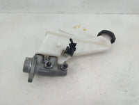 2020-2020 Hyundai Elantra Brake Master Cylinder 1376948 - Oemusedautoparts1.com