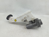2020-2020 Hyundai Elantra Brake Master Cylinder 1376948 - Oemusedautoparts1.com