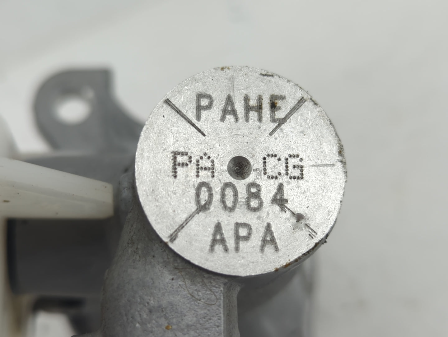 2020-2020 Hyundai Elantra Brake Master Cylinder 1376948 - Oemusedautoparts1.com