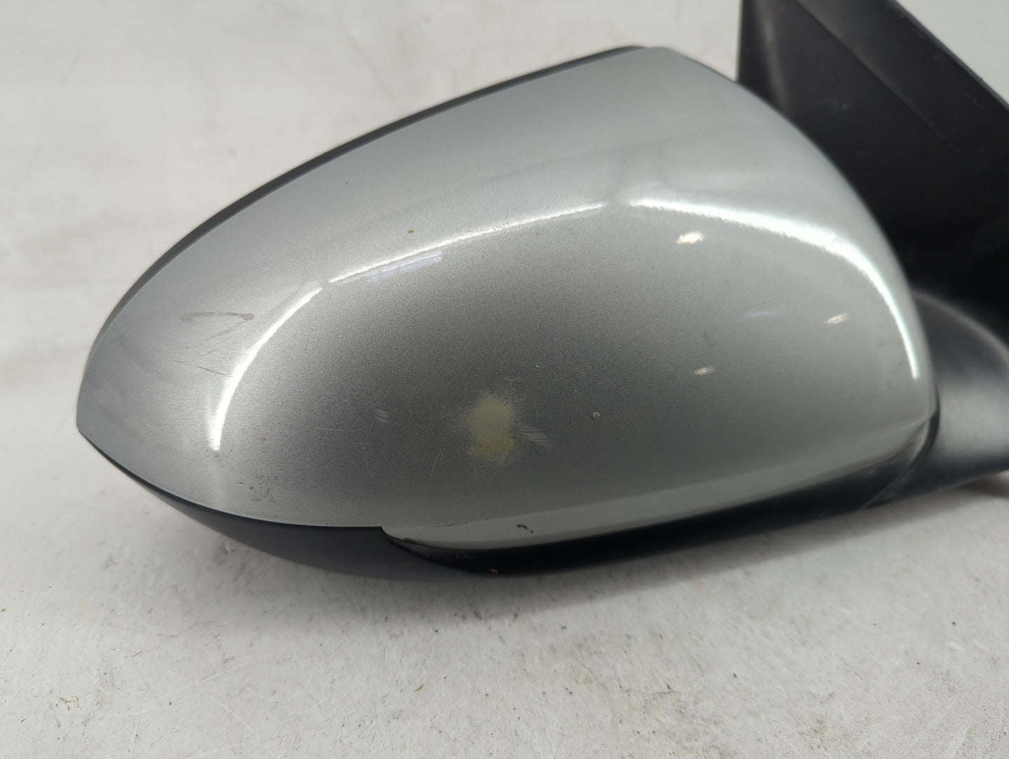 2017-2020 Hyundai Elantra Passenger Side View Mirror - Right Door Mirror OEM Used - Oemusedautoparts1.com
