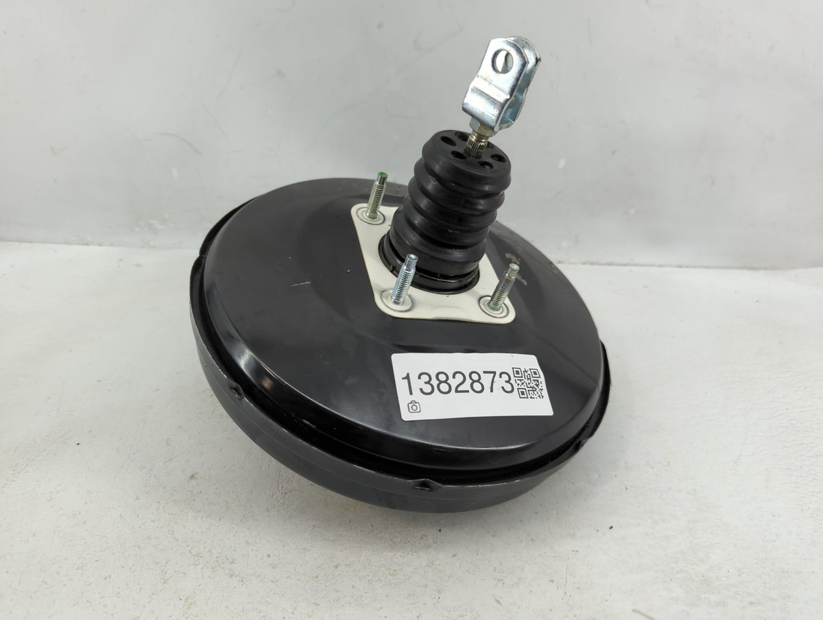 2017-2020 Hyundai Elantra Power Brake Booster Oem 1382873 - Oemusedautoparts1.com