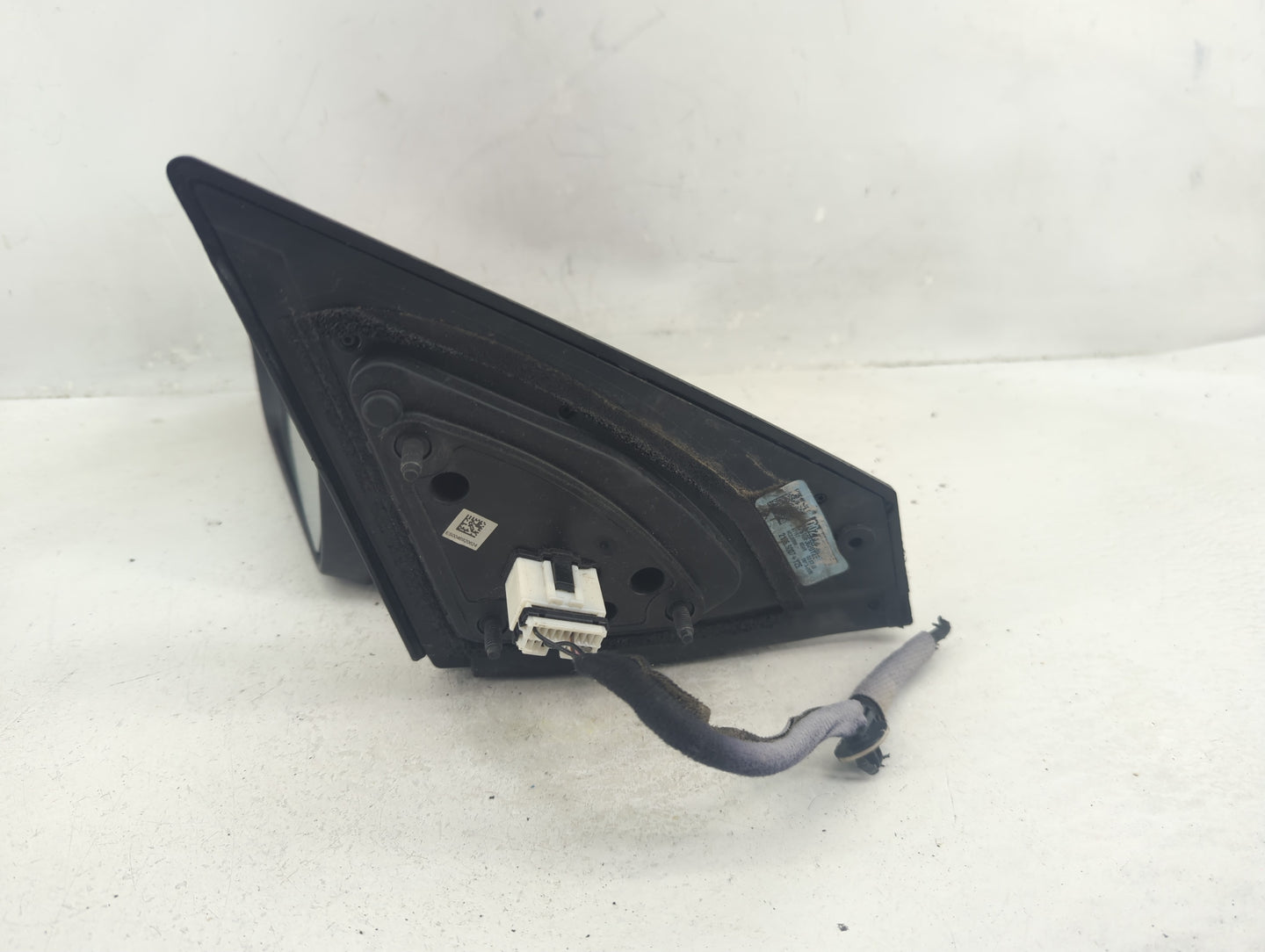 2017-2020 Hyundai Elantra Driver Side View Mirror - Left Door Mirror OEM Used - Oemusedautoparts1.com
