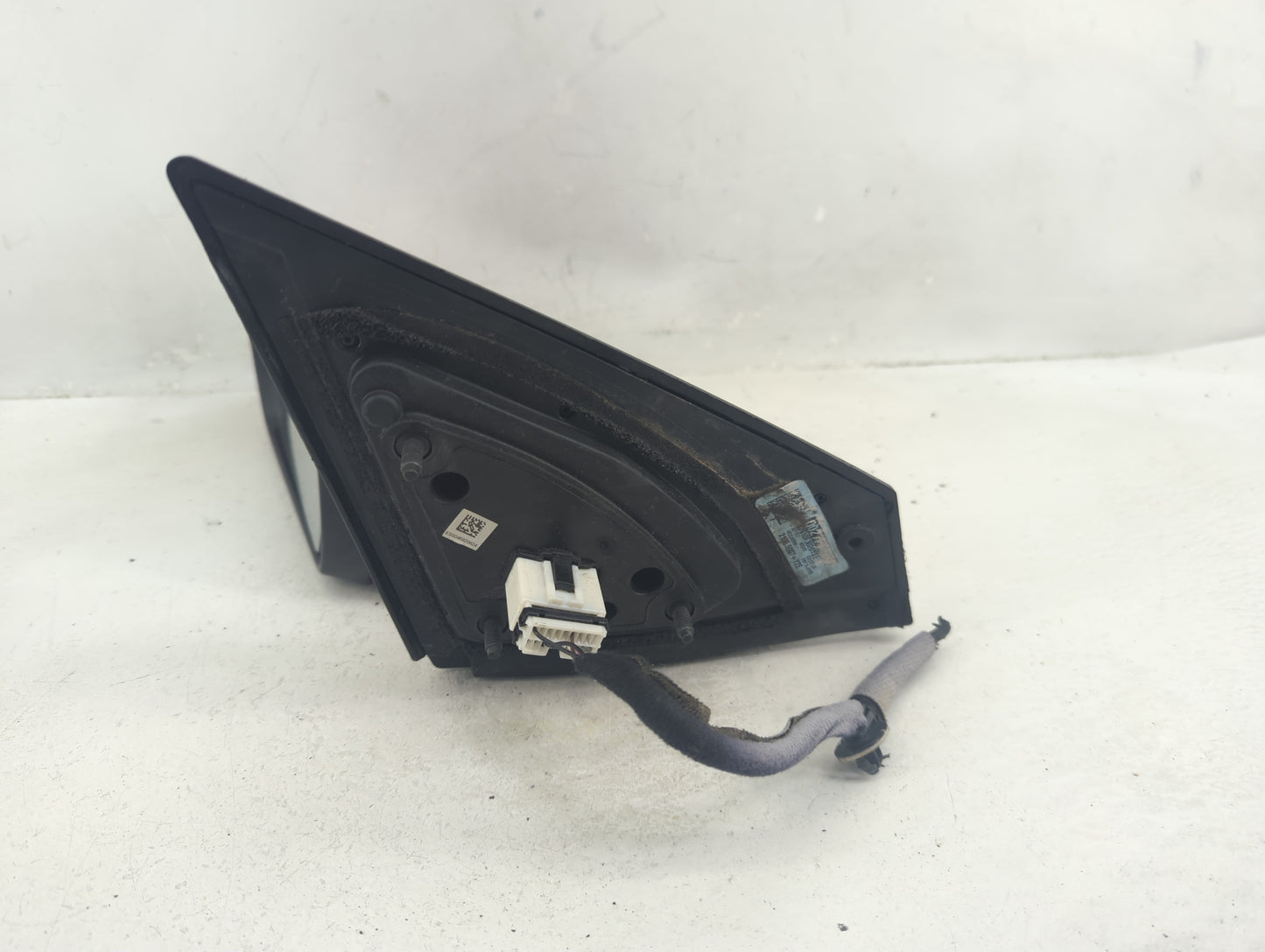 2017-2020 Hyundai Elantra Driver Side View Mirror - Left Door Mirror OEM Used - Oemusedautoparts1.com