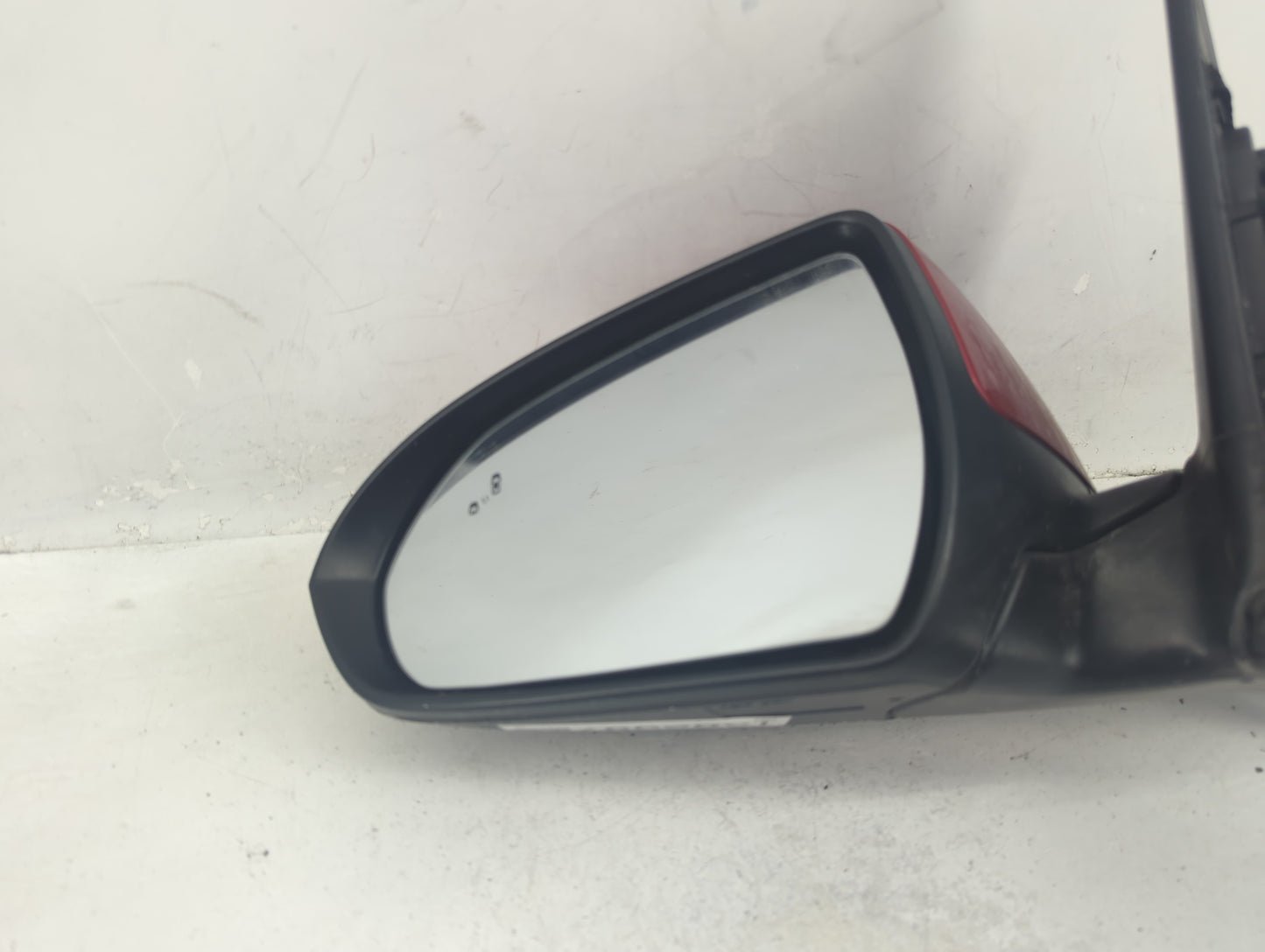 2017-2020 Hyundai Elantra Driver Side View Mirror - Left Door Mirror OEM Used - Oemusedautoparts1.com