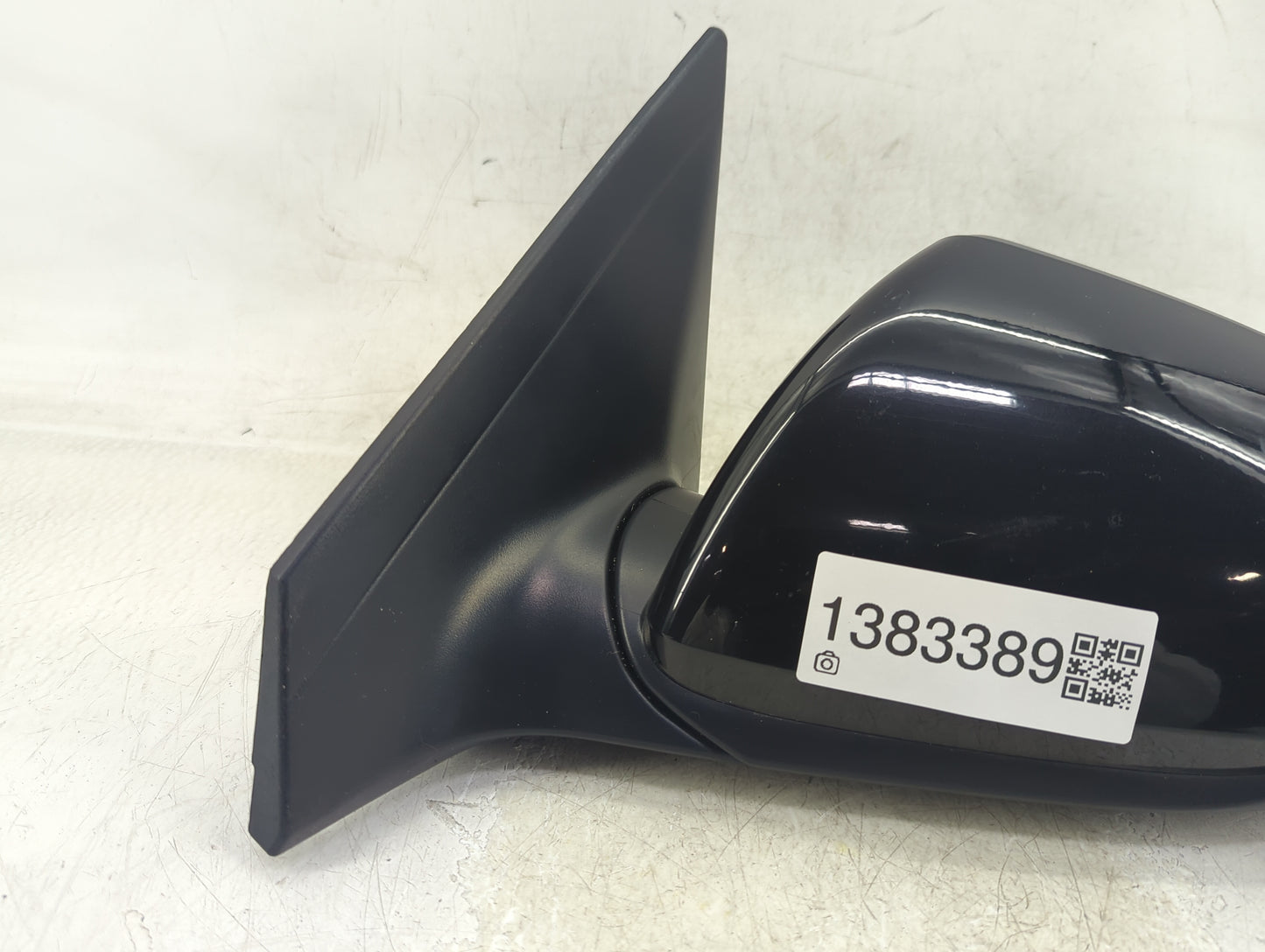 2017-2020 Hyundai Elantra Driver Side View Mirror - Left Door Mirror OEM Used - Oemusedautoparts1.com