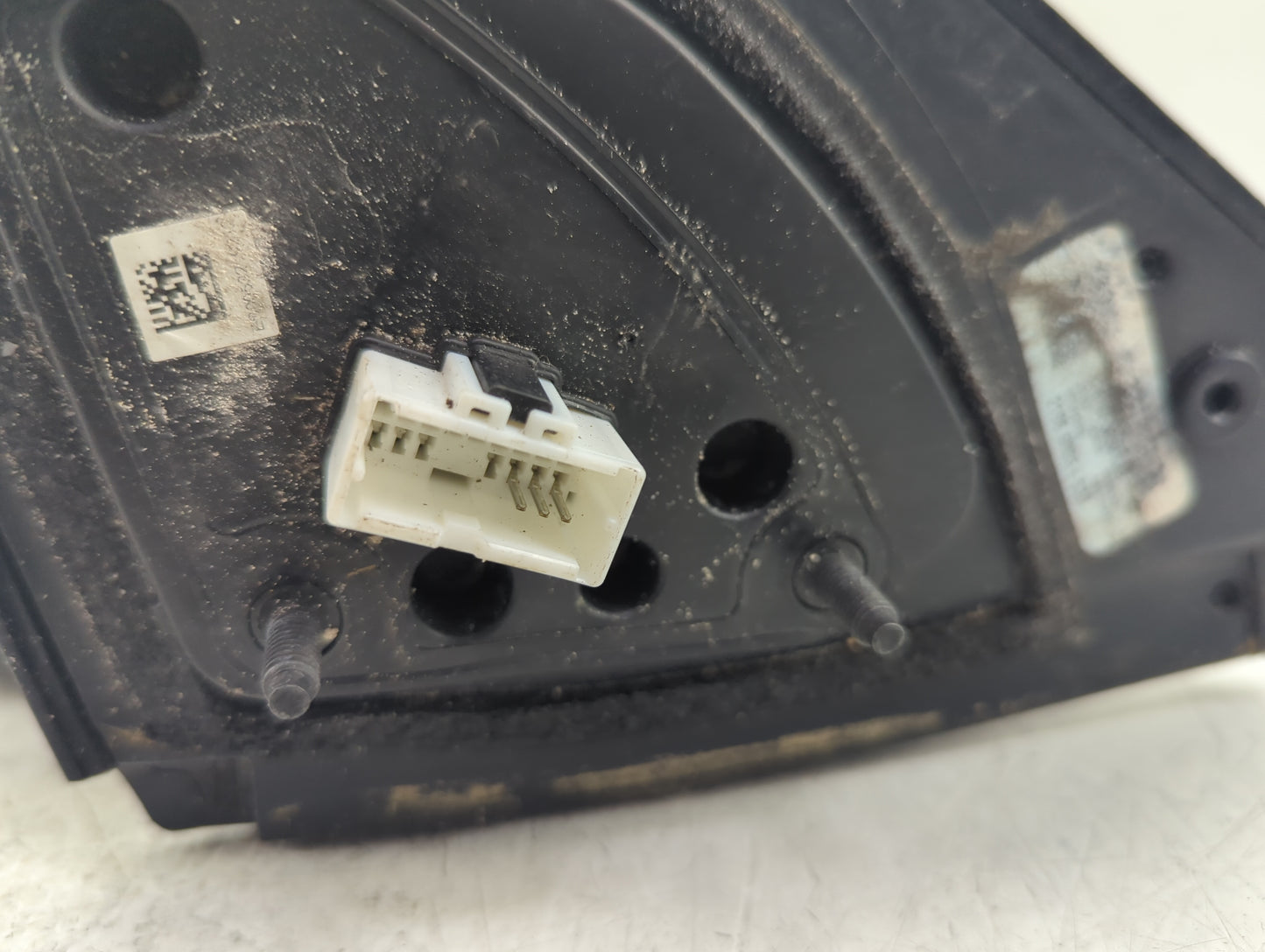 2017-2020 Hyundai Elantra Driver Side View Mirror - Left Door Mirror OEM Used - Oemusedautoparts1.com