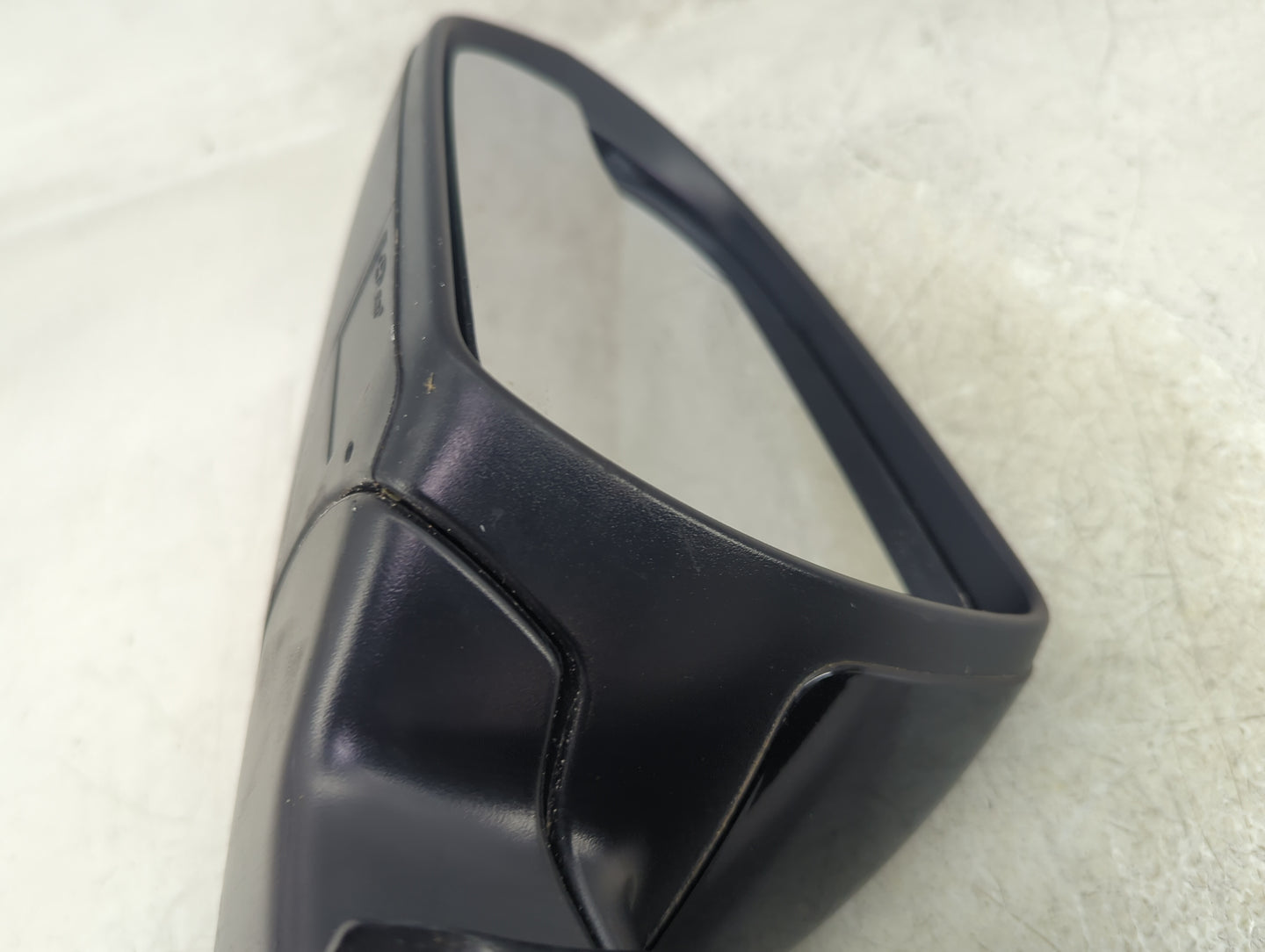2017-2020 Hyundai Elantra Driver Side View Mirror - Left Door Mirror OEM Used - Oemusedautoparts1.com