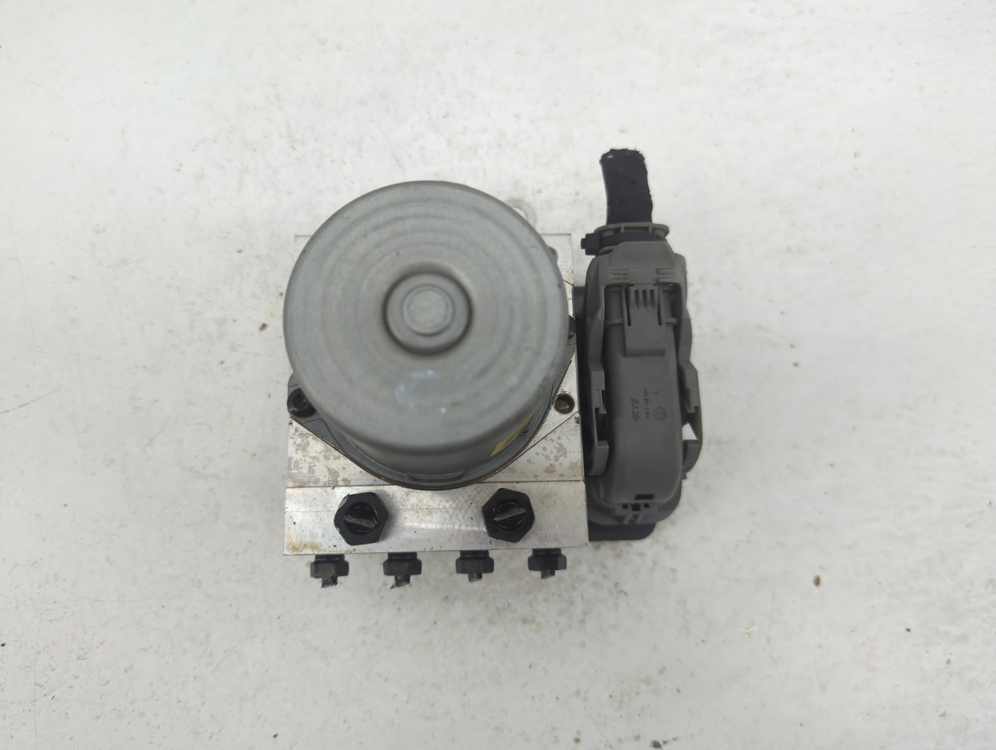2019-2020 Hyundai Elantra ABS Pump Control Module Replacement P/N:61589-43100 58900-F2620 Fits Fits 2019 2020 OEM Used Auto 