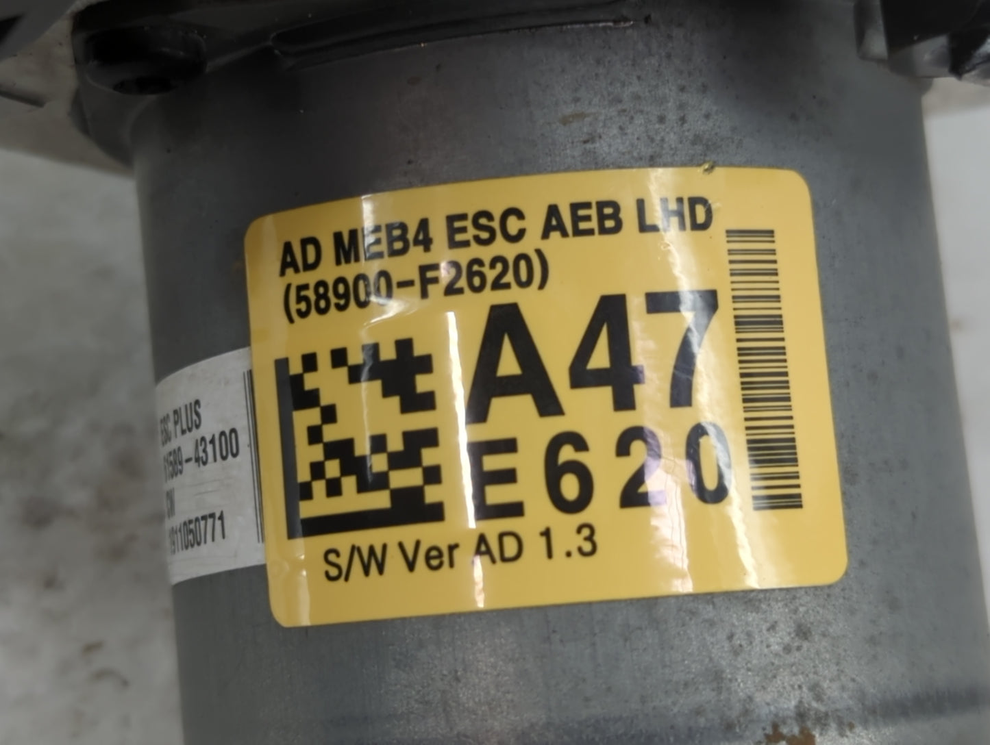 2019-2020 Hyundai Elantra ABS Pump Control Module Replacement P/N:61589-43100 58900-F2620 Fits Fits 2019 2020 OEM Used Auto 