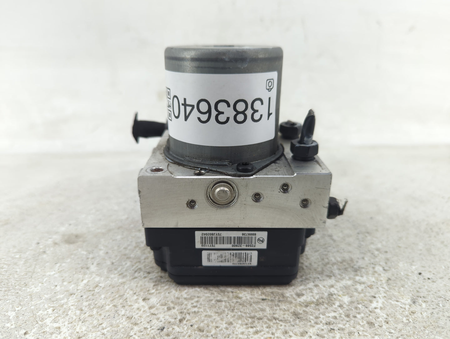 2019-2020 Hyundai Elantra ABS Pump Control Module Replacement P/N:61589-43100 58900-F2620 Fits Fits 2019 2020 OEM Used Auto 