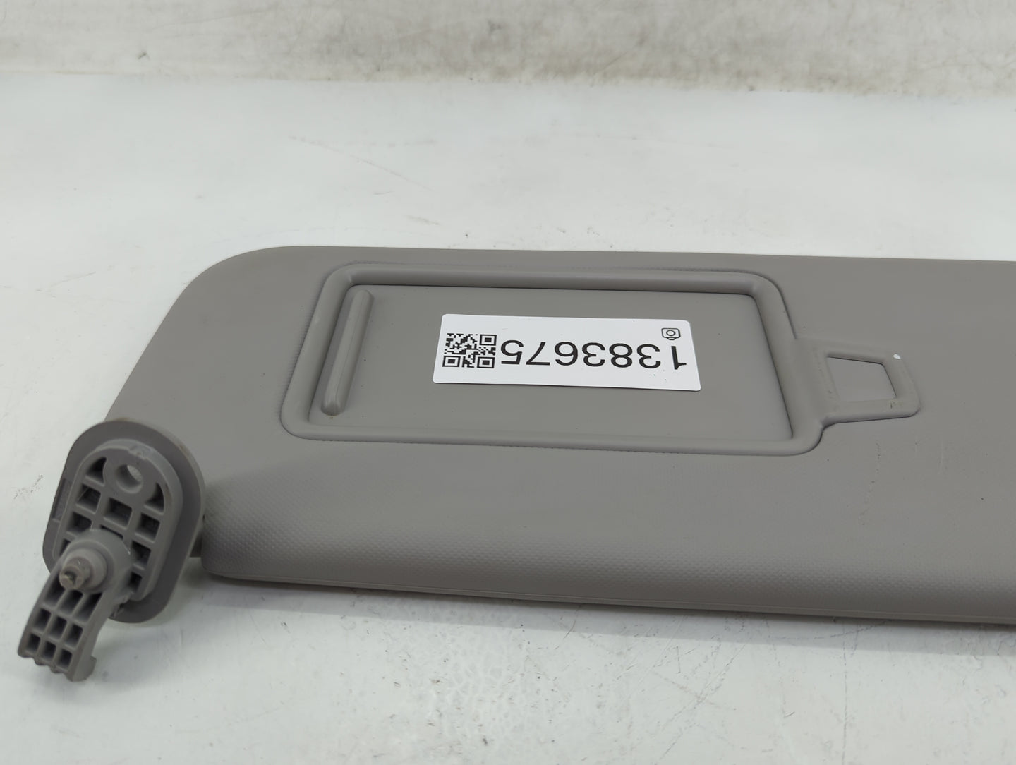 2017-2020 Hyundai Elantra Sun Visor Shade Replacement Passenger Right Mirror Fits Fits 2017 2018 2019 2020 OEM Used Auto Par