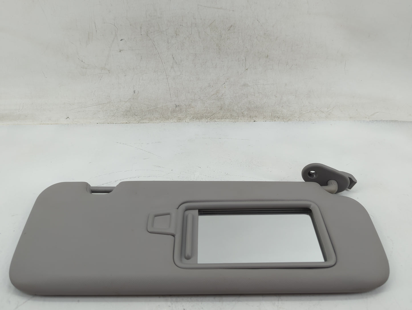 2017-2020 Hyundai Elantra Sun Visor Shade Replacement Passenger Right Mirror Fits Fits 2017 2018 2019 2020 OEM Used Auto Par