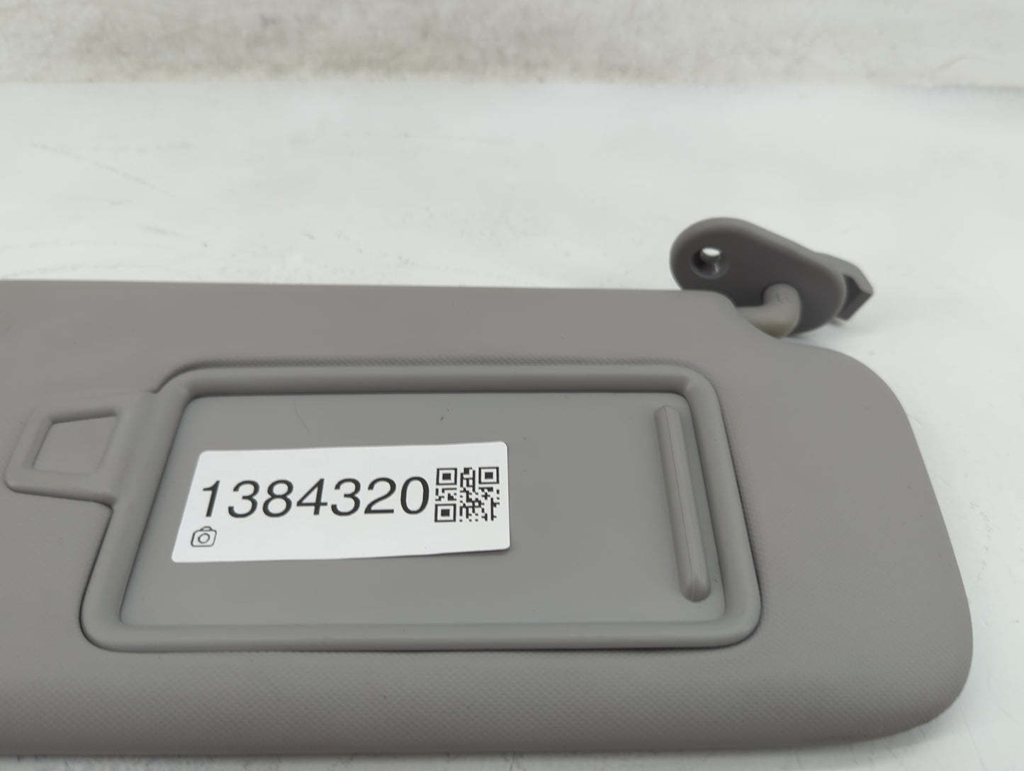 2017-2020 Hyundai Elantra Sun Visor Shade Replacement Passenger Right Mirror Fits Fits 2017 2018 2019 2020 OEM Used Auto Par