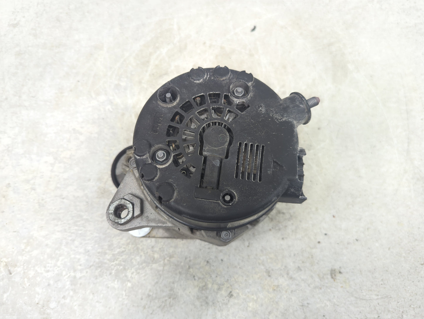 2017-2020 Hyundai Elantra Alternator Replacement Generator Charging Assembly Engine OEM P/N:37300-2E821 2627727 Fits OEM Use