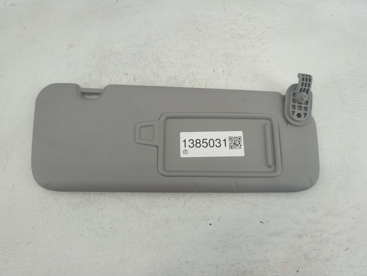 2017-2020 Hyundai Elantra Sun Visor Shade Replacement Passenger Right Mirror Fits Fits 2017 2018 2019 2020 OEM Used Auto Par