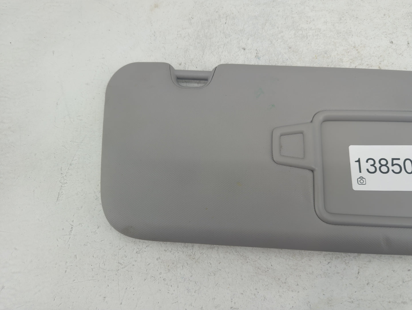 2017-2020 Hyundai Elantra Sun Visor Shade Replacement Passenger Right Mirror Fits Fits 2017 2018 2019 2020 OEM Used Auto Par