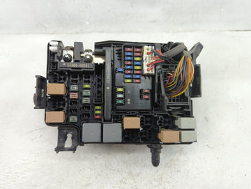 2019-2020 Hyundai Elantra Fusebox Fuse Box Panel Relay Module P/N:91956-F2025 Fits Fits 2019 2020 OEM Used Auto Parts